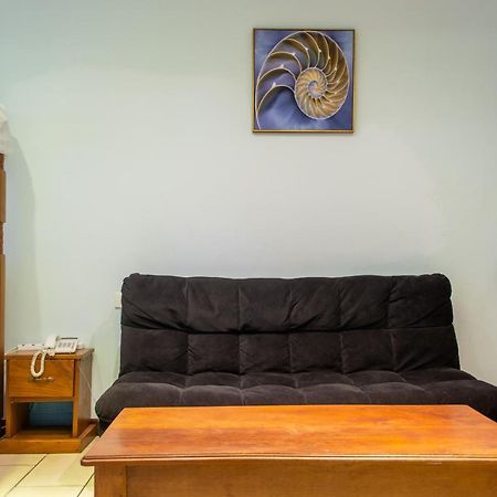 Cowrie Beach Haven Studio Leilighet Mombasa Eksteriør bilde