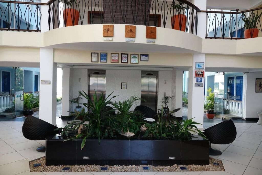 Cowrie Beach Haven Studio Leilighet Mombasa Eksteriør bilde