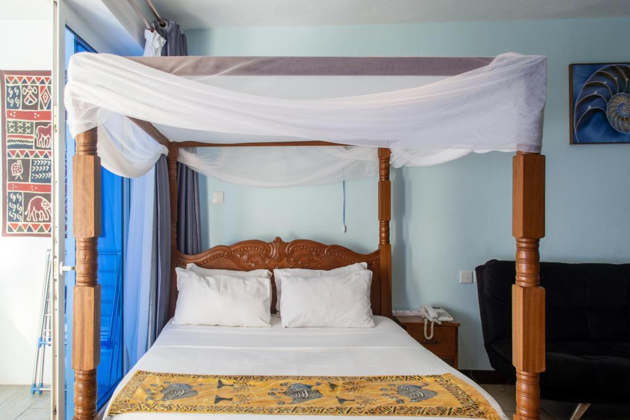 Cowrie Beach Haven Studio Leilighet Mombasa Eksteriør bilde